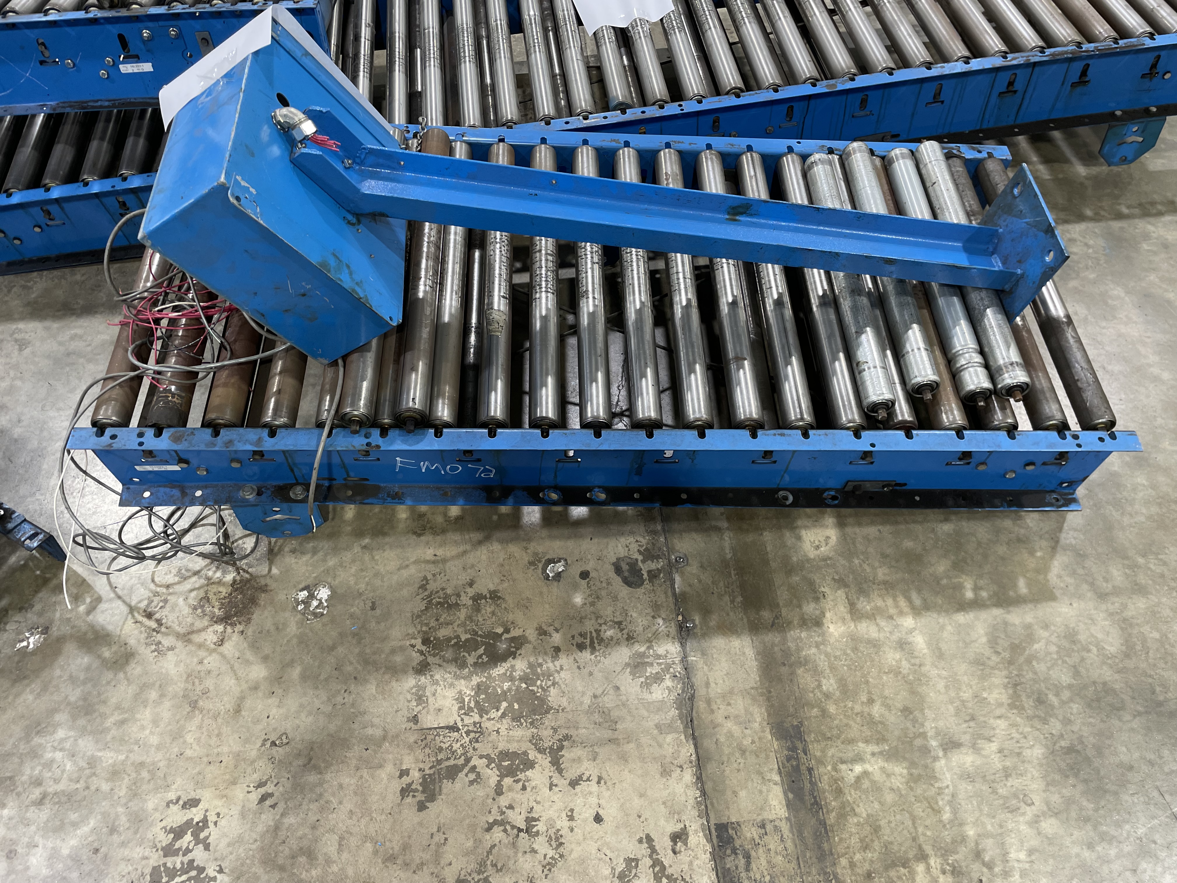 Roach 165222-2 Roller Conveyer set, Width: 24", Length: 34'(9' c